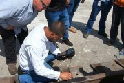 The customer's technical staff learns to detect defects of the rail welded joint with the manual ultrasonic flaw detector Sonocon B – on-site training provided by OKOndt Group in Miami, September 2019